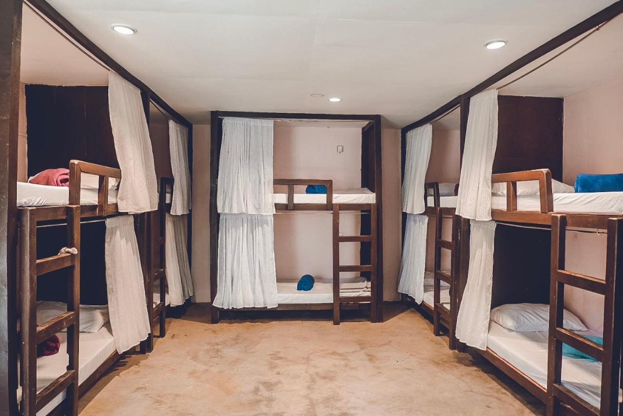 Coco Pod Siargao Hostel 卢纳将军城 外观 照片